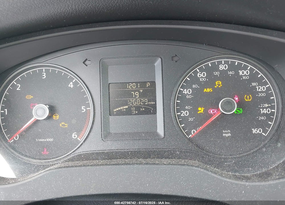 2011 VOLKSWAGEN JETTA VIN: 3VWLL7AJ7BM062447