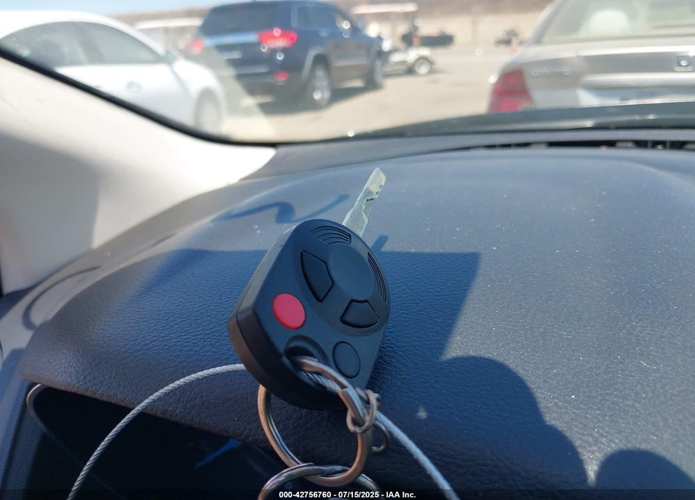 2015 FORD FOCUS VIN: 1FADP3K21FL224615