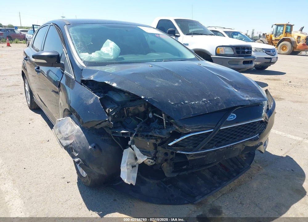2015 FORD FOCUS VIN: 1FADP3K21FL224615
