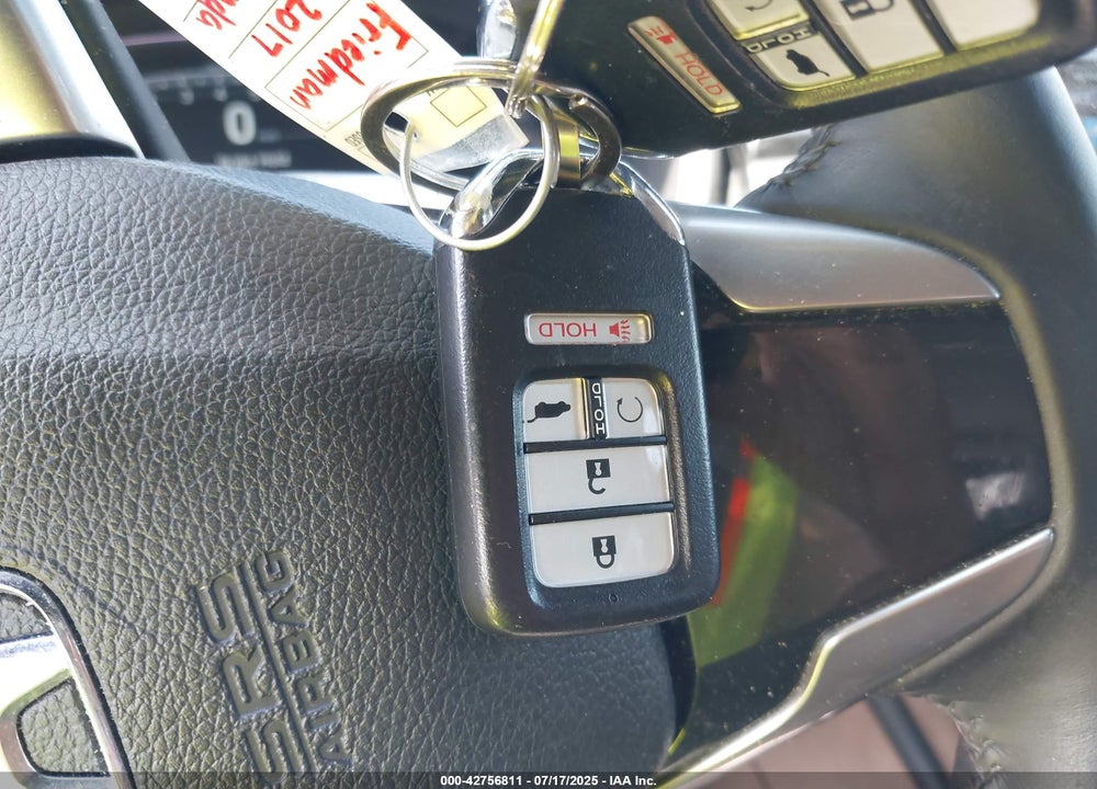 2017 HONDA CR-V VIN: 2HKRW2H84HH634860