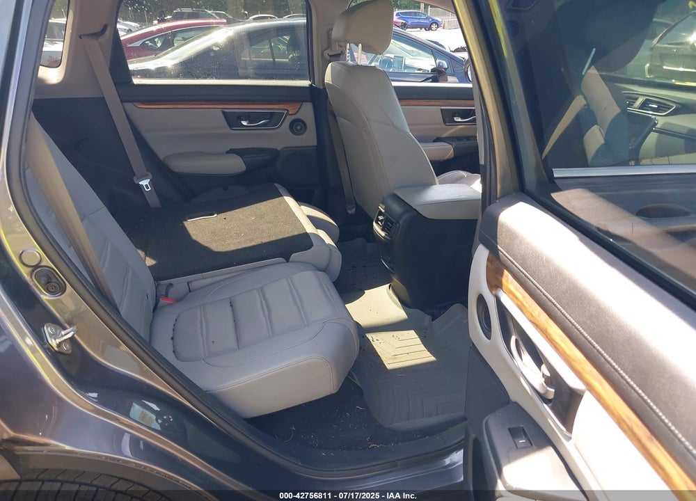 2017 HONDA CR-V VIN: 2HKRW2H84HH634860