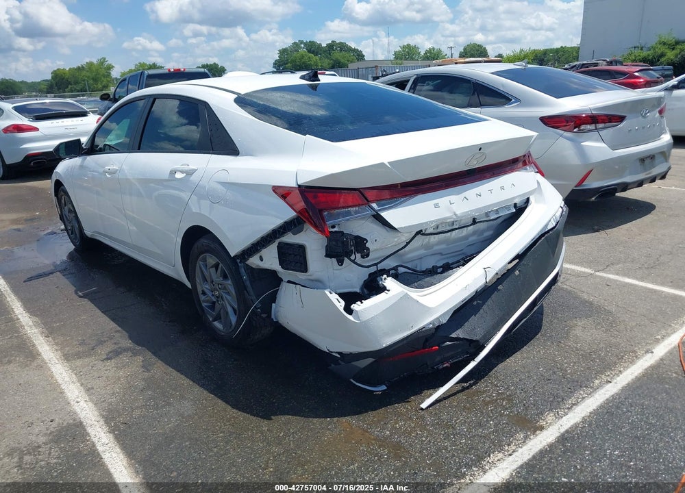 2024 HYUNDAI ELANTRA SEL VIN: KMHLM4DG8RU835099