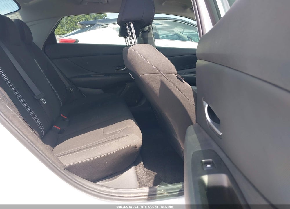2024 HYUNDAI ELANTRA SEL VIN: KMHLM4DG8RU835099