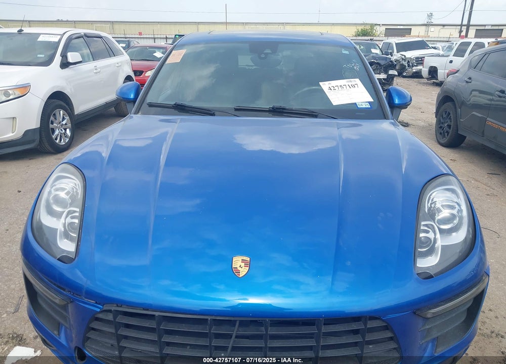 2017 PORSCHE MACAN VIN: WP1AB2A53HLB10165
