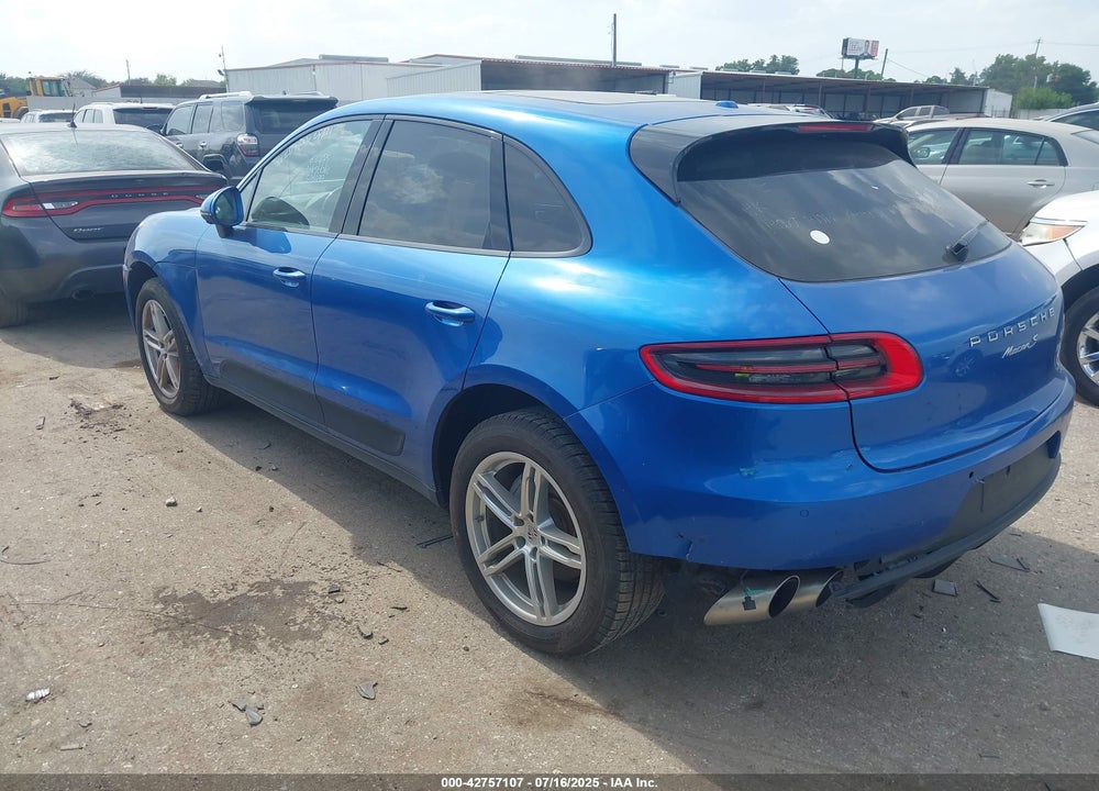2017 PORSCHE MACAN VIN: WP1AB2A53HLB10165