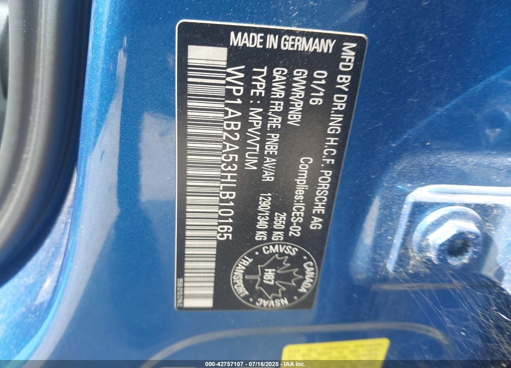 2017 PORSCHE MACAN VIN: WP1AB2A53HLB10165