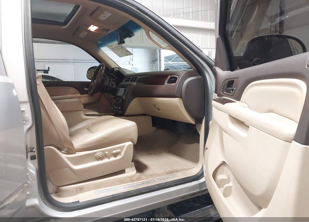 2011 GMC YUKON VIN: 1GKS2EEF7BR344294