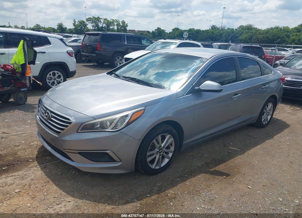 2016 HYUNDAI SONATA VIN: 5NPE24AF2GH386203