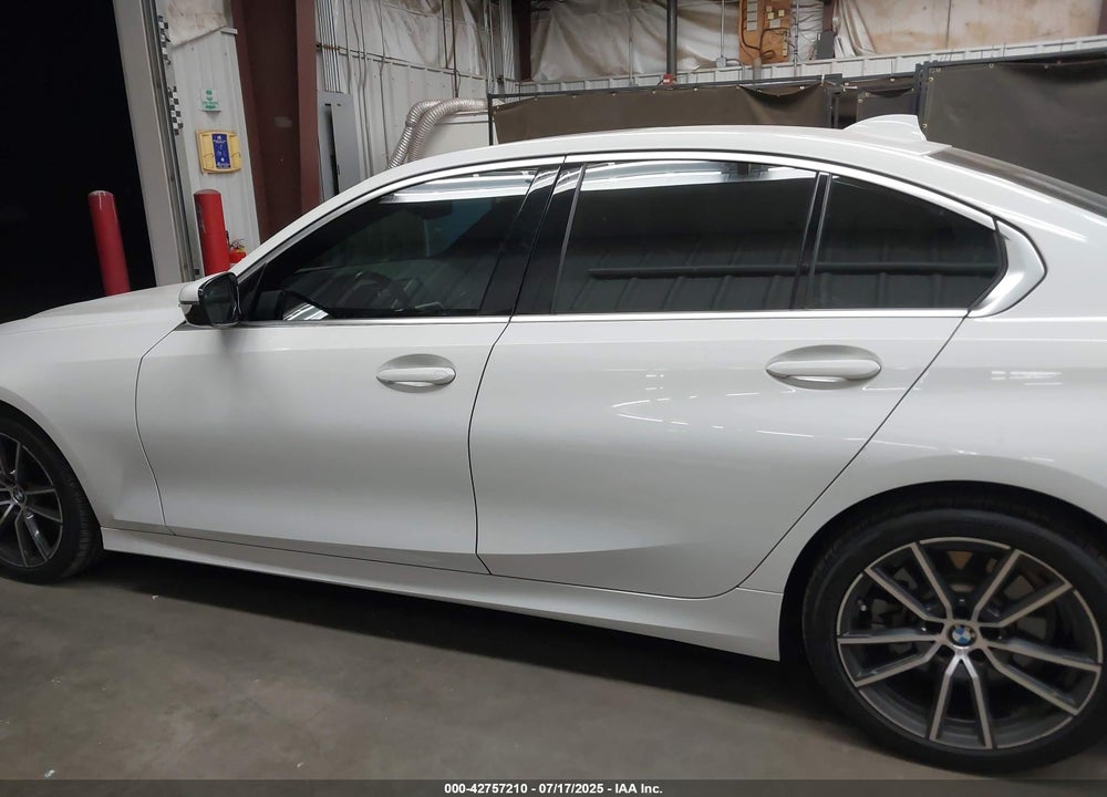 2019 BMW 3 SERIES VIN: WBA5R1C51KFH18052