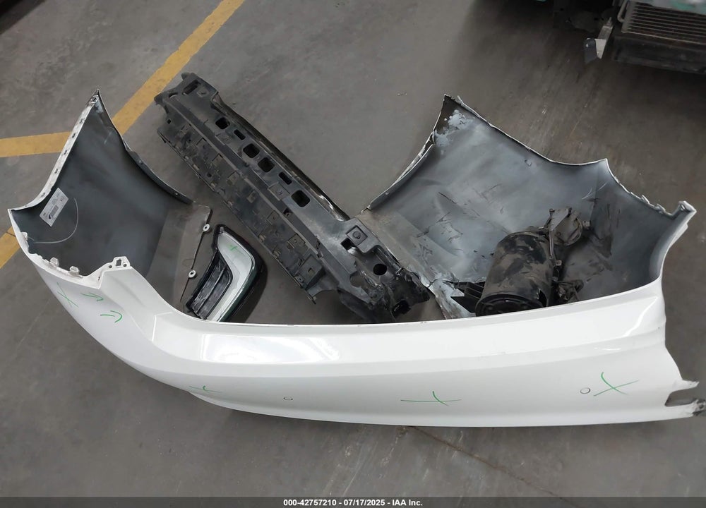 2019 BMW 3 SERIES VIN: WBA5R1C51KFH18052