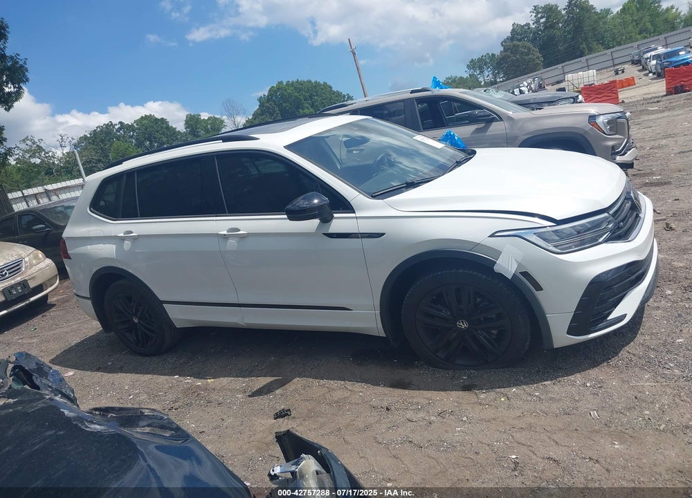 2022 VOLKSWAGEN TIGUAN 2.0T SE R-LINE BLACK VIN: 3VVCB7AX3NM064857