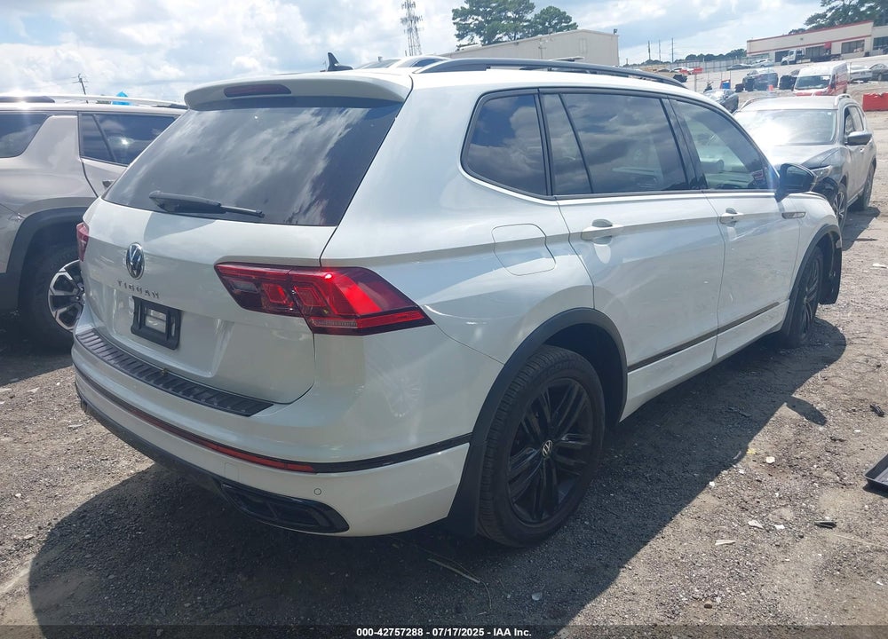 2022 VOLKSWAGEN TIGUAN 2.0T SE R-LINE BLACK VIN: 3VVCB7AX3NM064857