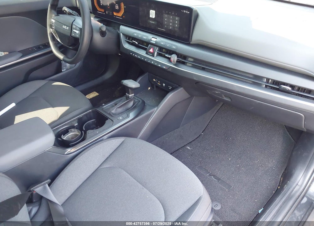 2025 KIA K4 VIN: 3KPFT4DE8SE137003