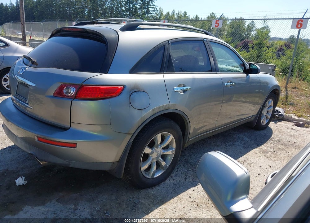 2005 INFINITI FX35 VIN: JNRAS08W95X201532