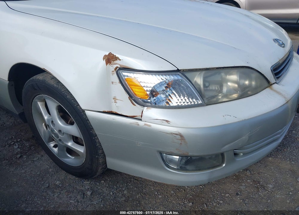 2001 LEXUS ES 300 VIN: JT8BF28G310340179