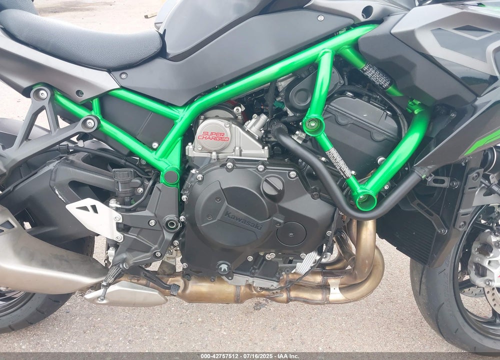 2023 KAWASAKI ZR1000 L VIN: JKAZRCL10PA002008