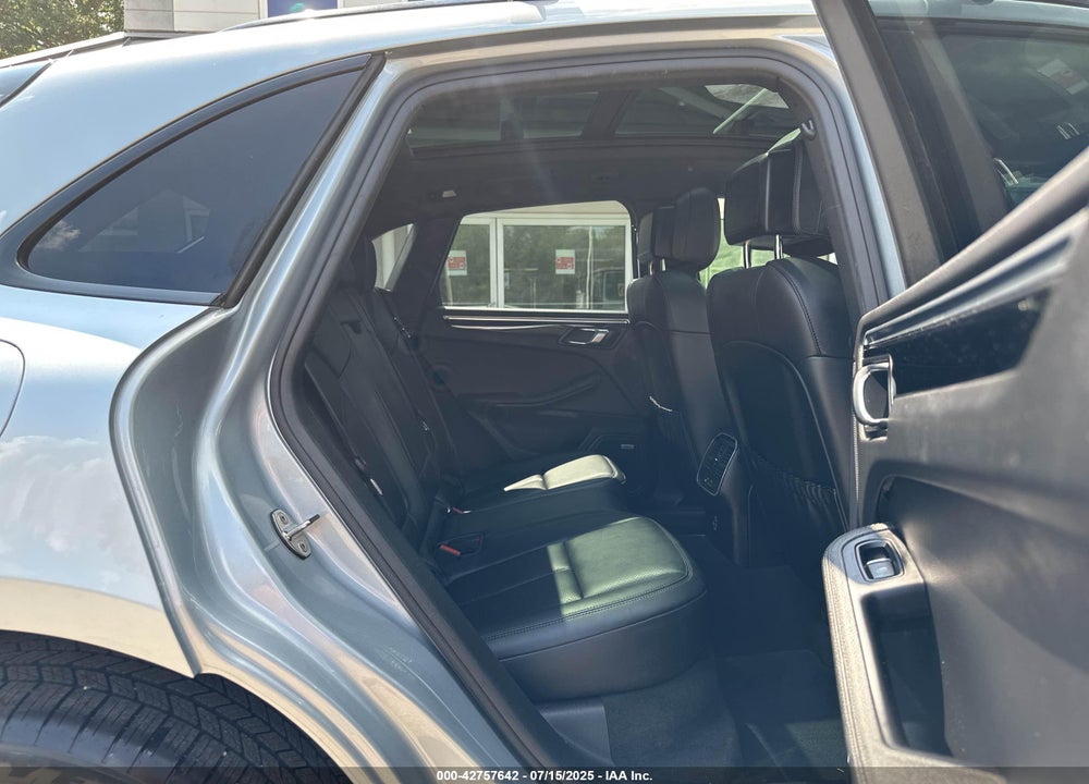 2020 PORSCHE MACAN VIN: WP1AB2A5XLLB30924
