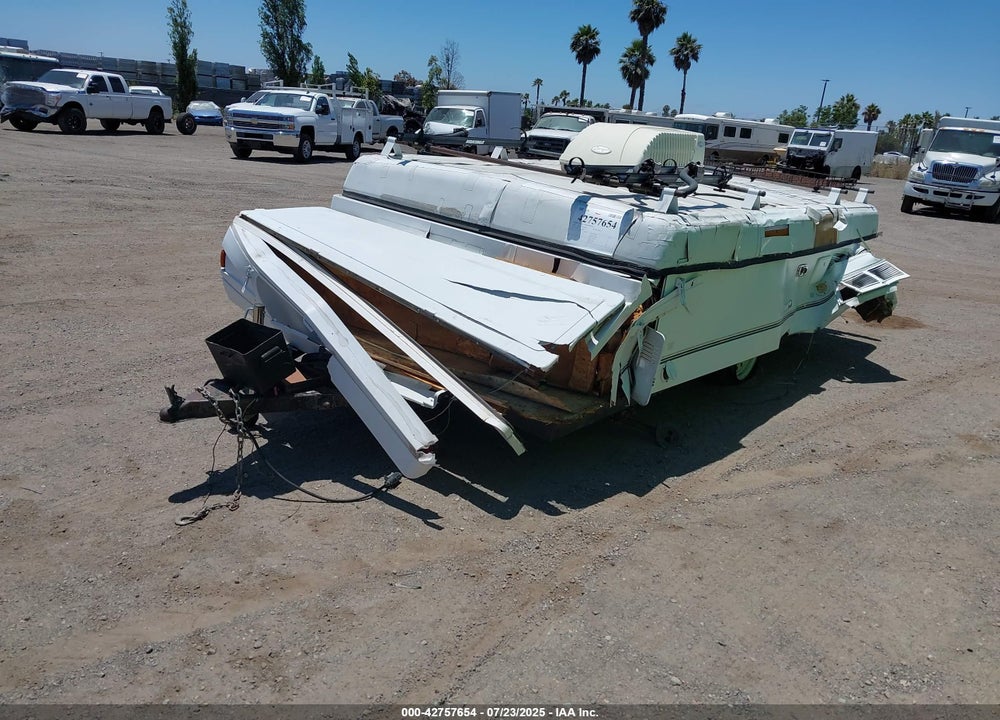 2000 FLEETWOOD WESTLAKE VIN: 4CP694H17Y7277348