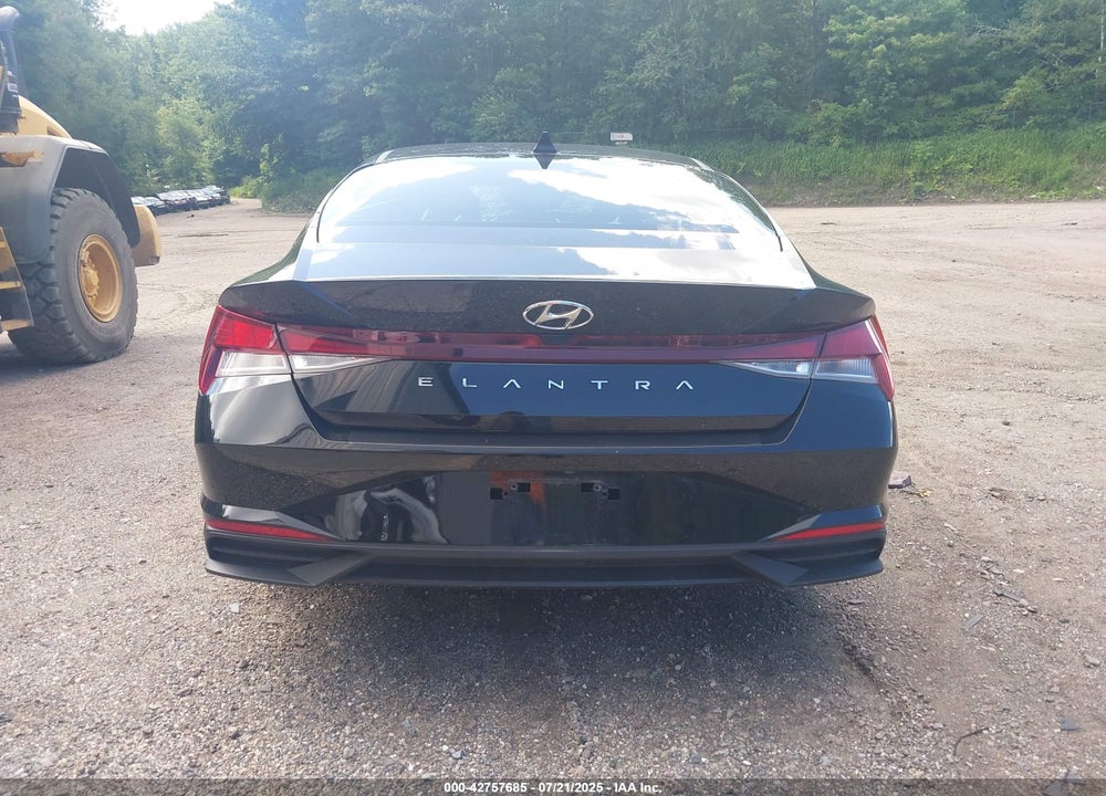 2021 HYUNDAI ELANTRA VIN: KMHLL4AG1MU178629