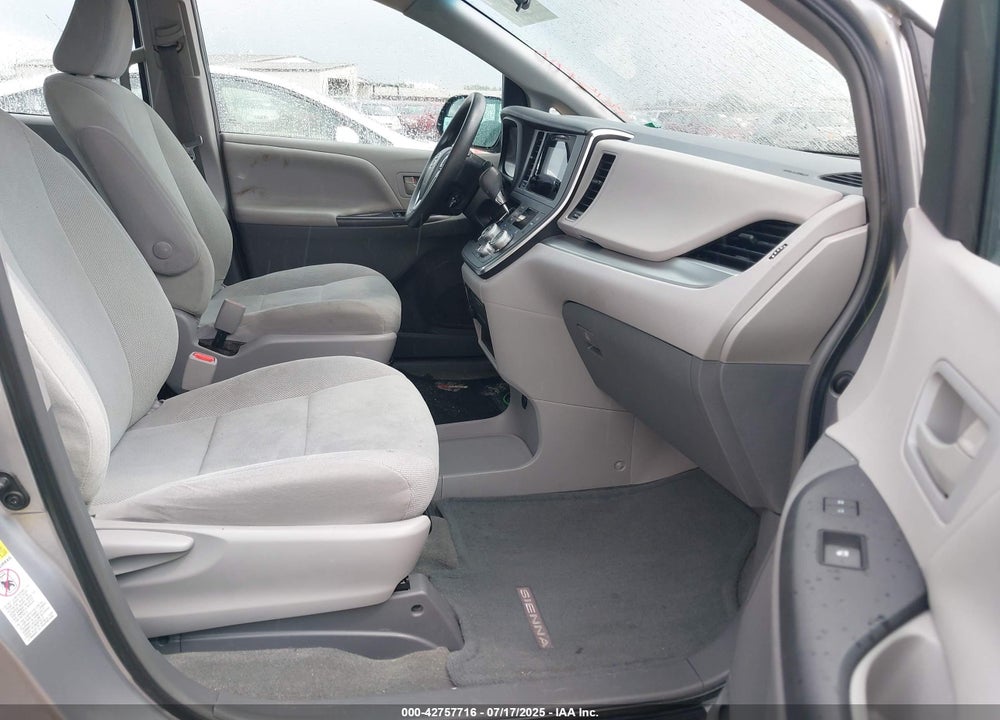 2015 TOYOTA SIENNA L 7 PASSENGER VIN: 5TDZK3DCXFS578779