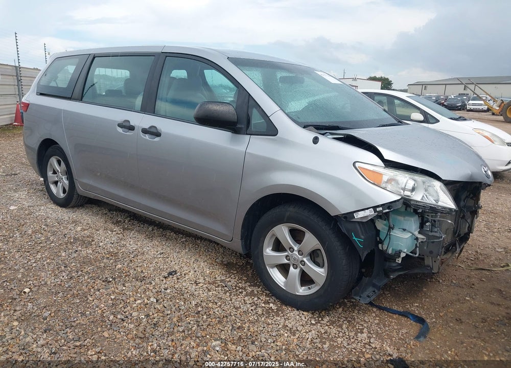 2015 TOYOTA SIENNA L 7 PASSENGER VIN: 5TDZK3DCXFS578779