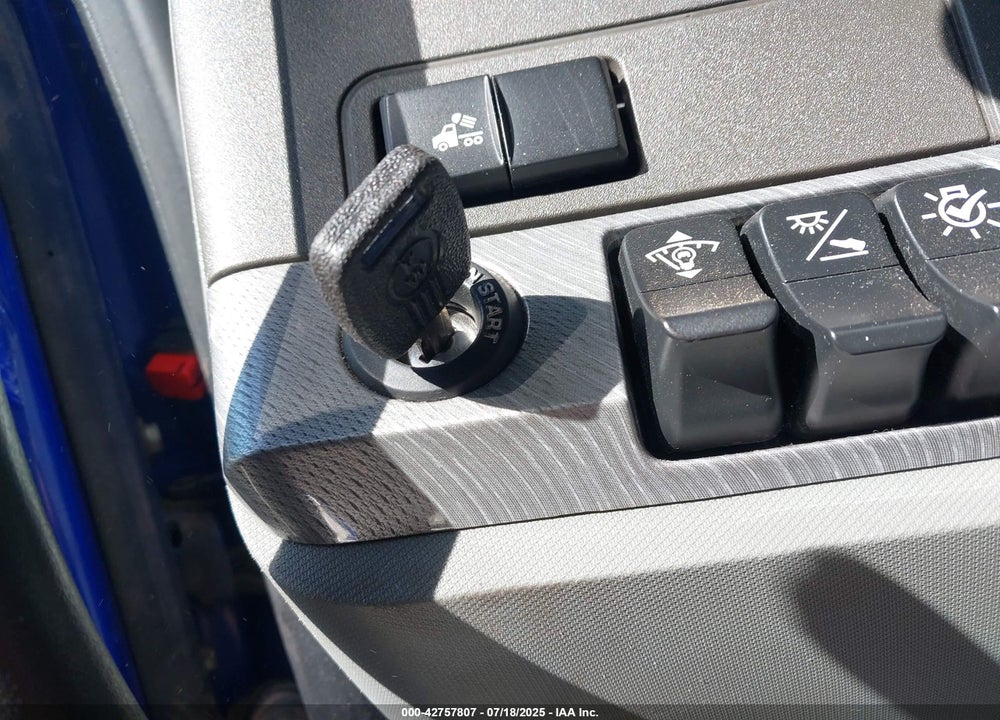 2019 KENWORTH T680 VIN: 1XKYDP9X1KJ239106