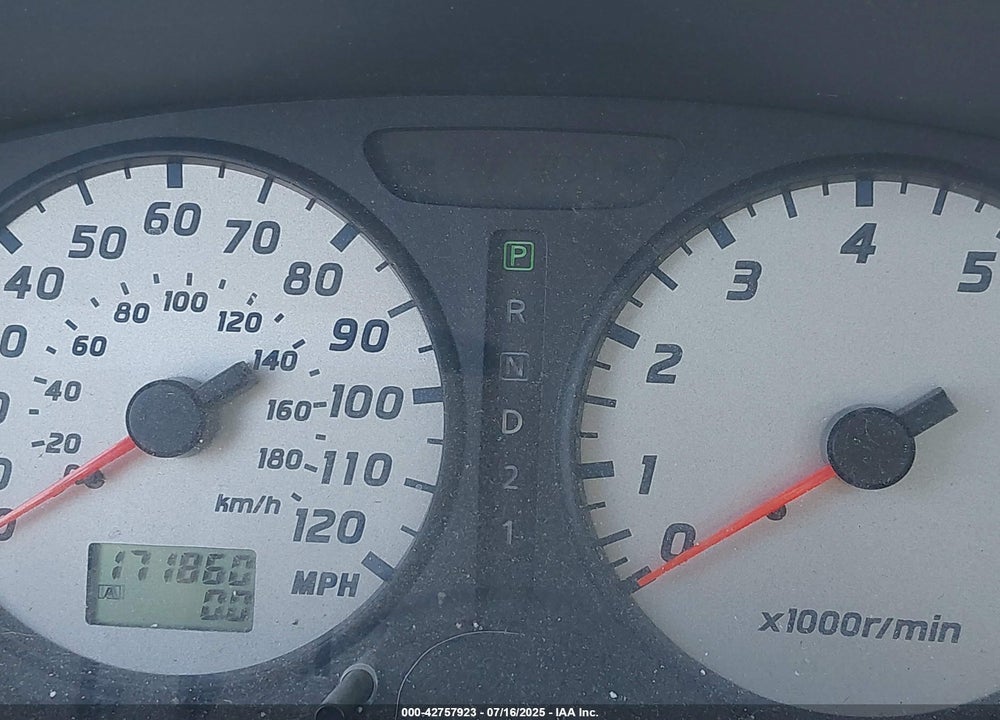 2003 NISSAN PATHFINDER SE VIN: JN8DR09Y03W802912