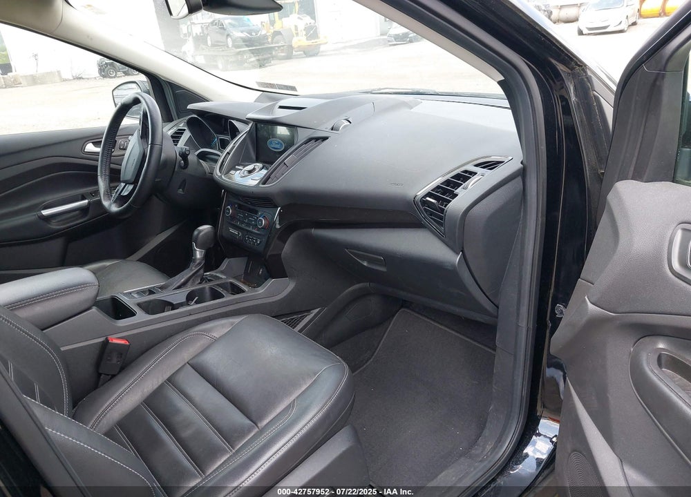 2018 FORD ESCAPE VIN: 1FMCU9J9XJUB66275