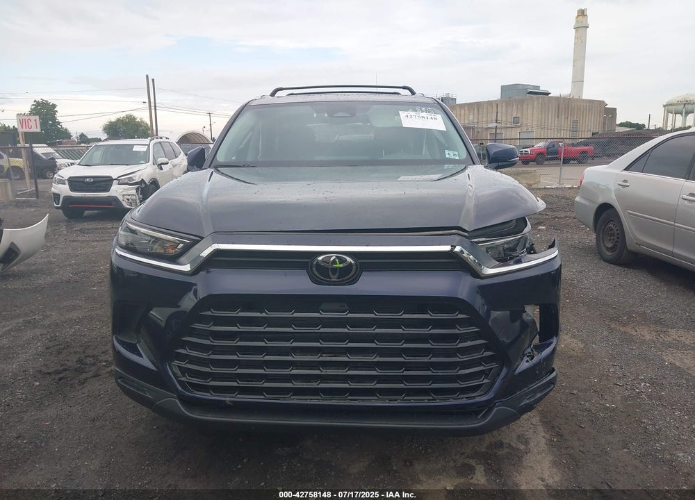 2024 TOYOTA GRAND HIGHLANDER XLE VIN: 5TDAAAB51RS055714