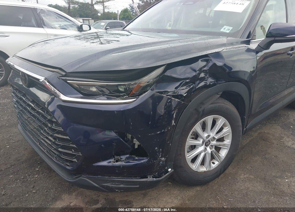 2024 TOYOTA GRAND HIGHLANDER XLE VIN: 5TDAAAB51RS055714
