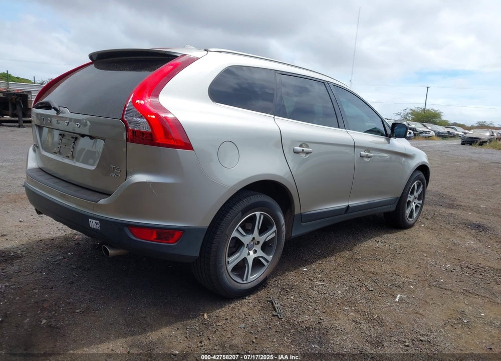 2013 VOLVO XC60 VIN: YV4902DZ7D2445662