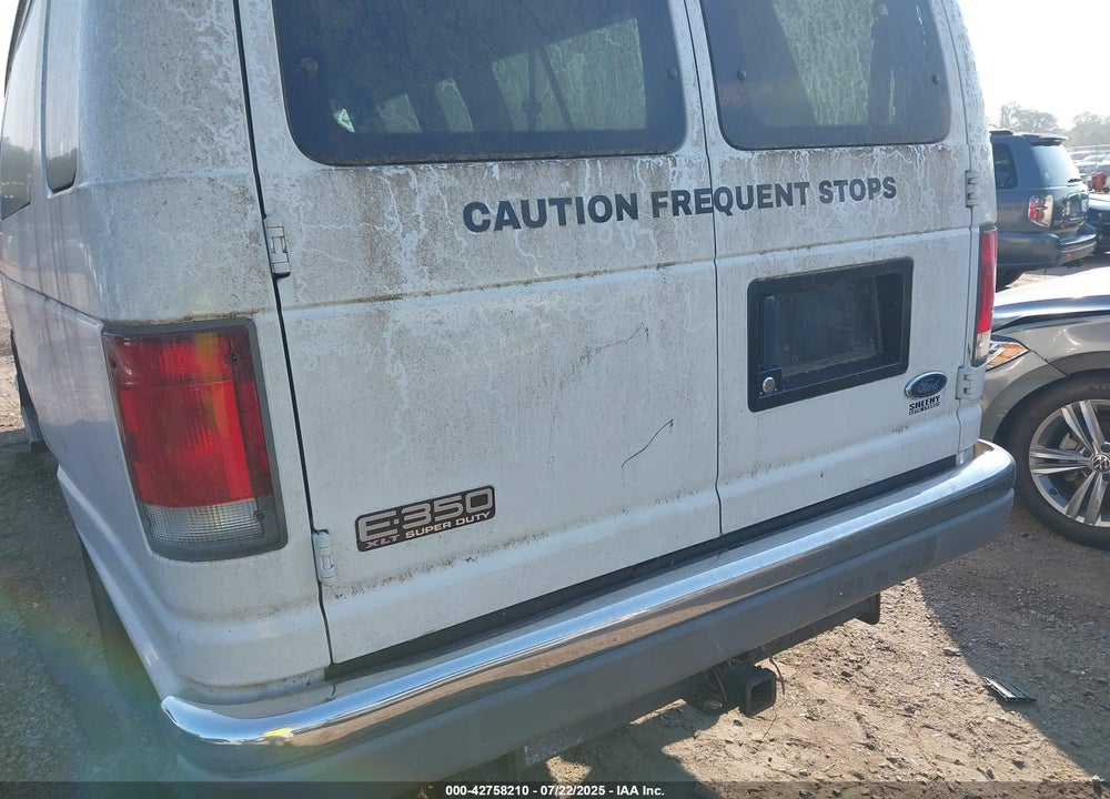 1999 FORD E-350 SUPER DUTY VIN: 1FBSS31S5XHA73353