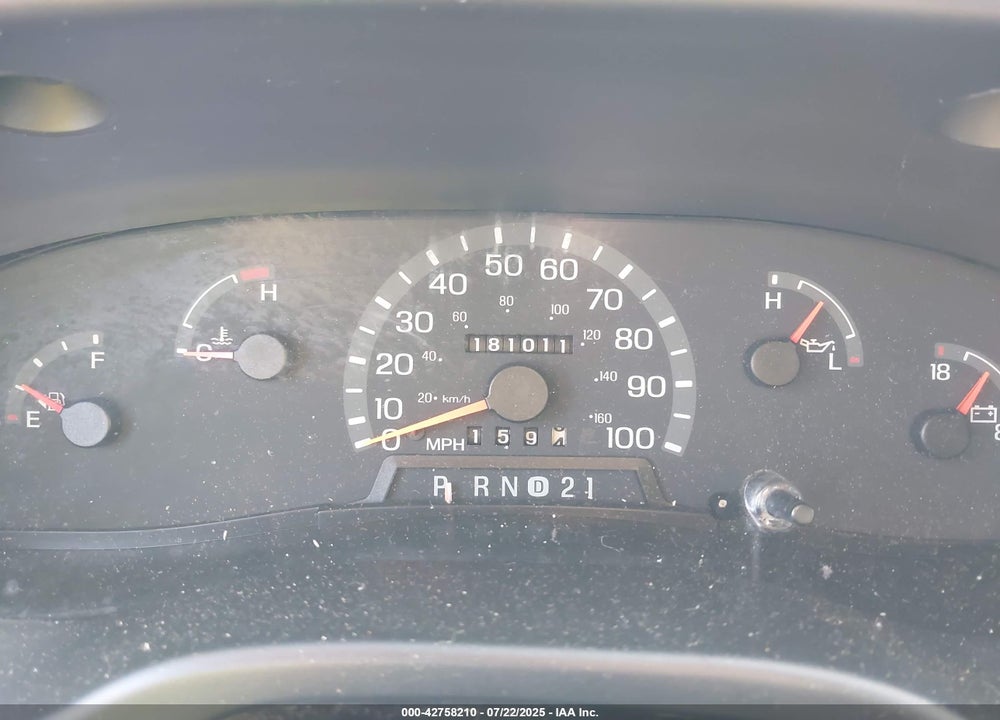 1999 FORD E-350 SUPER DUTY VIN: 1FBSS31S5XHA73353