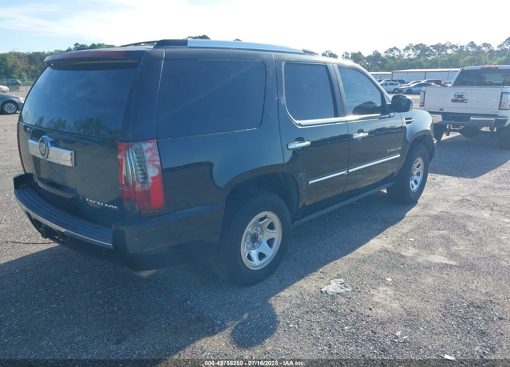 2007 CADILLAC ESCALADE STANDARD VIN: 1GYEC63827R417637