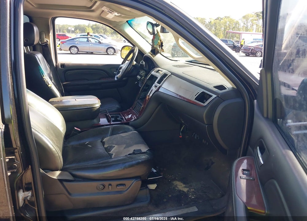 2007 CADILLAC ESCALADE STANDARD VIN: 1GYEC63827R417637