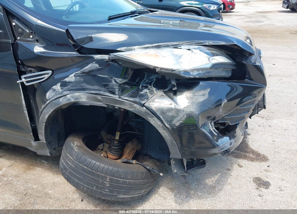 2015 FORD ESCAPE VIN: 1FMCU0F75FUC11147