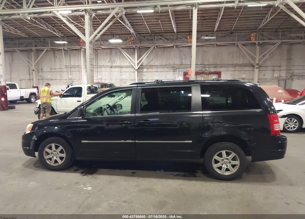2009 CHRYSLER TOWN & COUNTRY TOURING VIN: 2A8HR54X29R566556