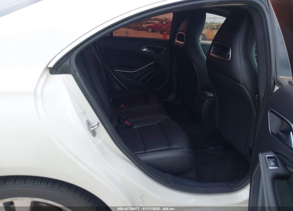 2016 MERCEDES-BENZ CLA-CLASS VIN: WDDSJ4EB4GN383967