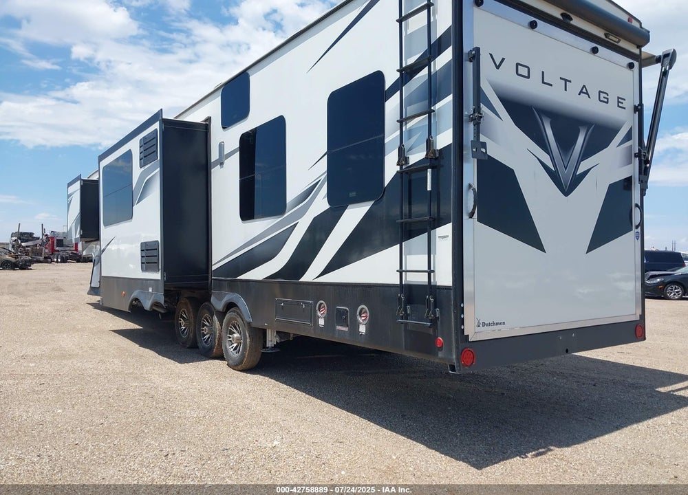 2022 DUTCHMEN VOLTAGE 35' 5TH WHEEL VIN: 4YDFVTV35NZ990787