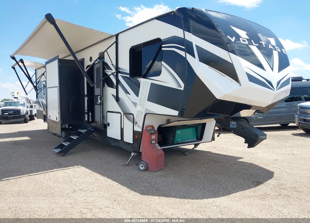 2022 DUTCHMEN VOLTAGE 35' 5TH WHEEL VIN: 4YDFVTV35NZ990787