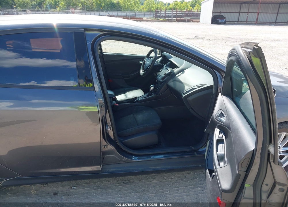 2015 FORD FOCUS VIN: 1FADP3K22FL214384