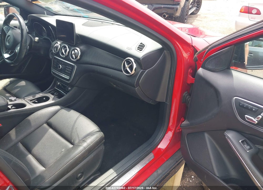 2019 MERCEDES-BENZ GLA 250 4MATIC VIN: WDCTG4GB8KJ586073