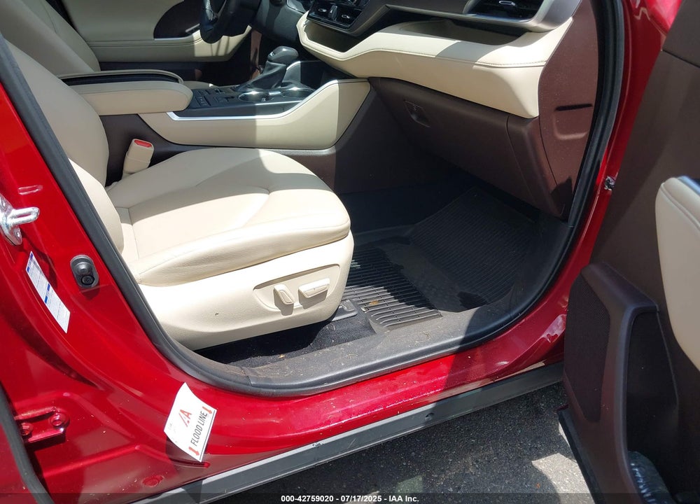 2022 TOYOTA HIGHLANDER VIN: 5TDGZRBH2NS165936