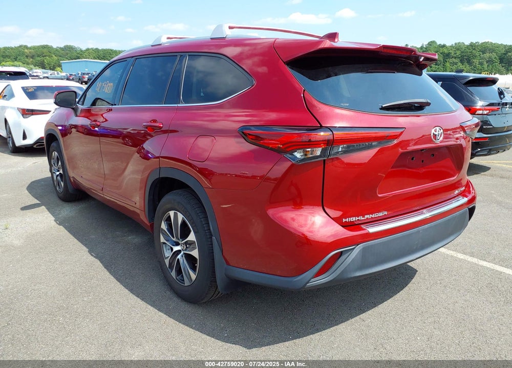 2022 TOYOTA HIGHLANDER VIN: 5TDGZRBH2NS165936