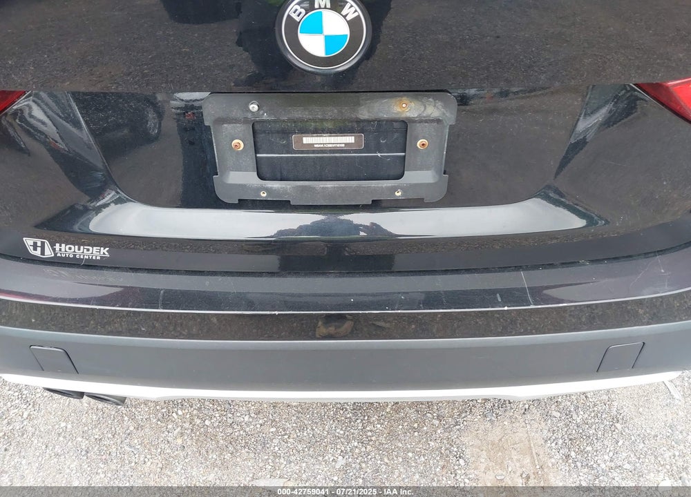 2014 BMW X1 VIN: WBAVL1C50EVY16160