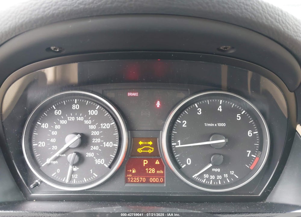 2014 BMW X1 VIN: WBAVL1C50EVY16160