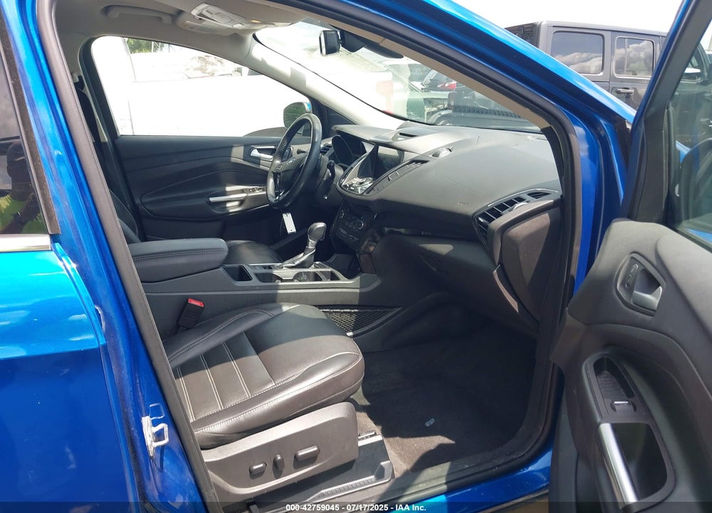 2017 FORD ESCAPE VIN: 1FMCU0JD7HUC21744