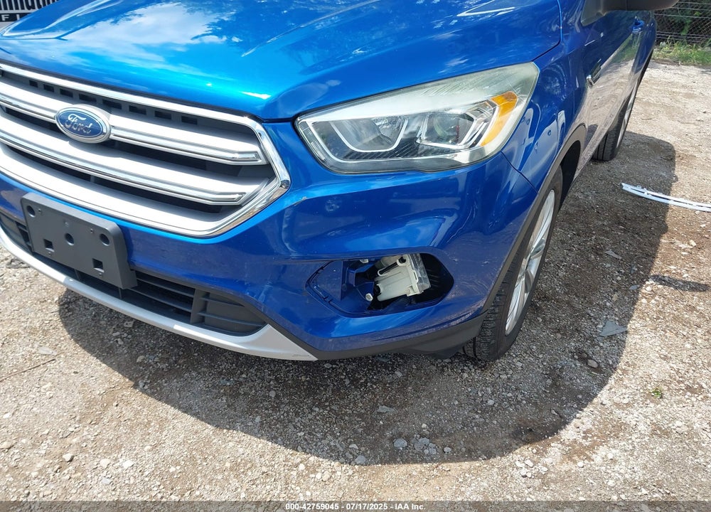 2017 FORD ESCAPE VIN: 1FMCU0JD7HUC21744
