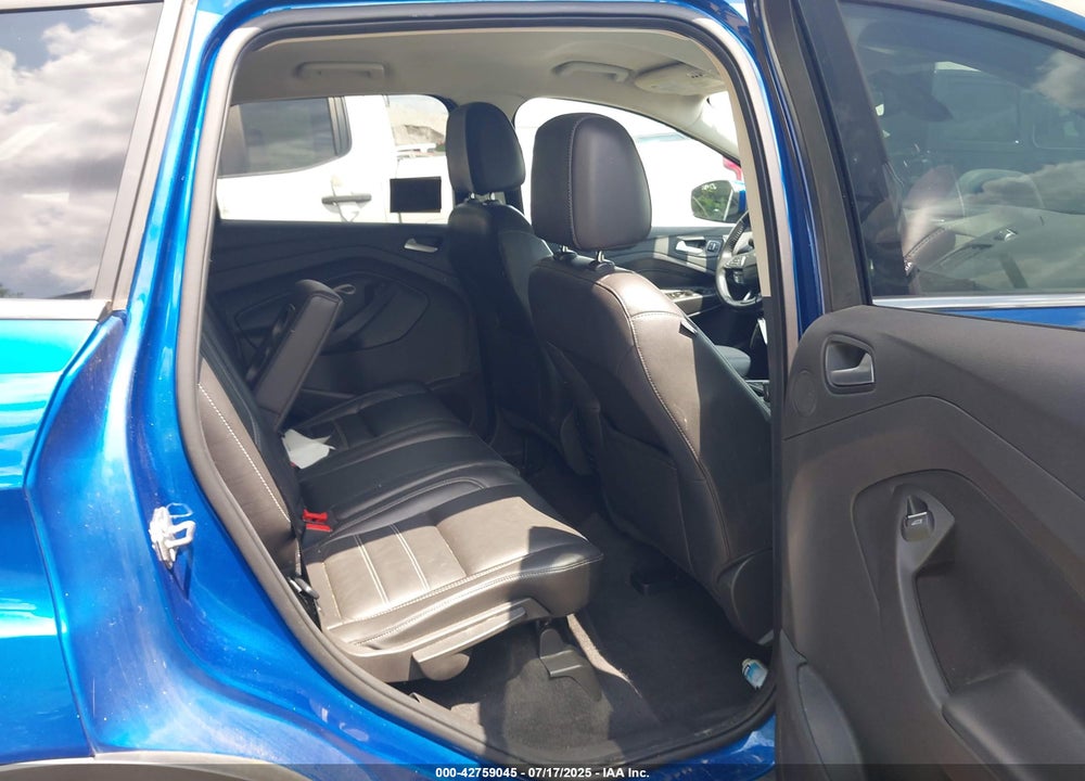 2017 FORD ESCAPE VIN: 1FMCU0JD7HUC21744