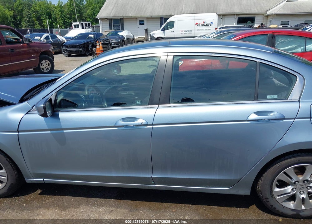 2011 HONDA ACCORD VIN: 1HGCP2F49BA118853